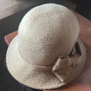 Cute Tan Hat With Bow